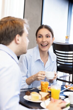 Desayuno buffet incluido todos los días