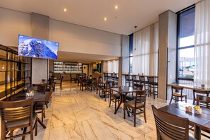 Bar (in der Unterkunft)