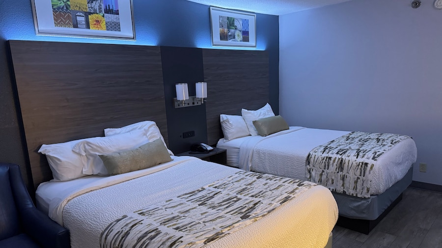 Baymont By Wyndham Dayton North