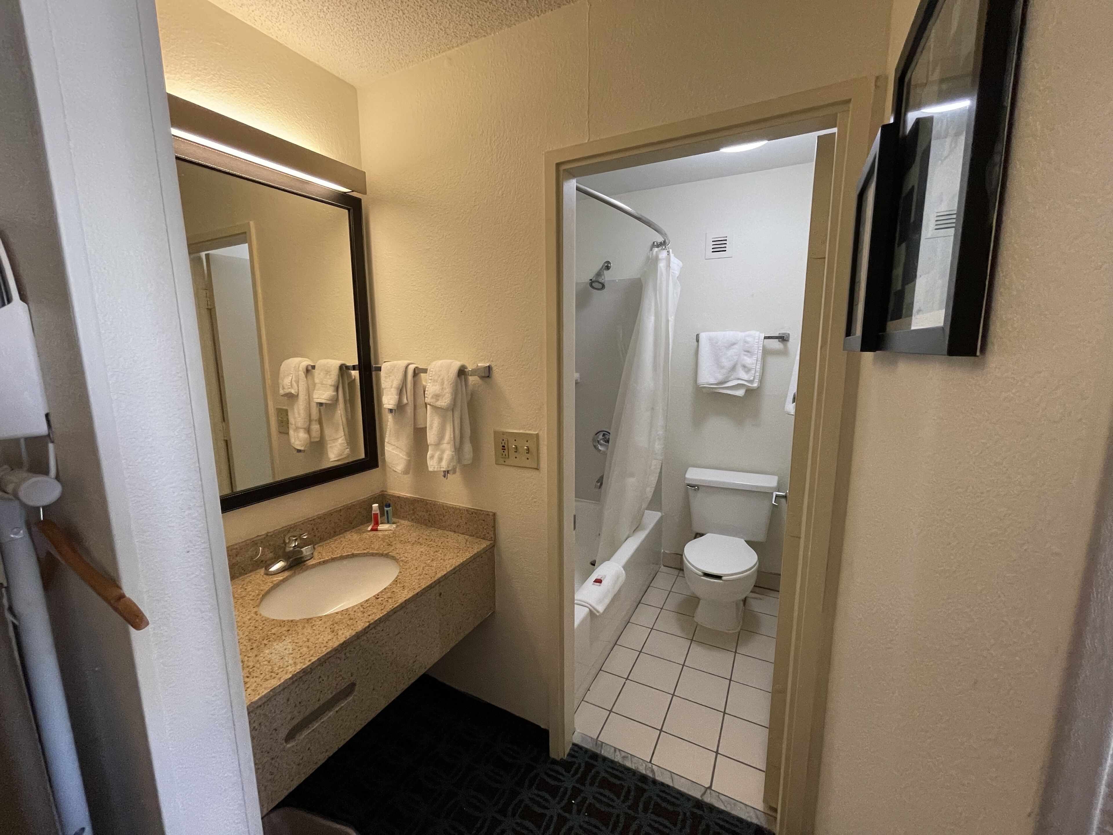 shower, rainfall showerhead, free toiletries, hair dryer