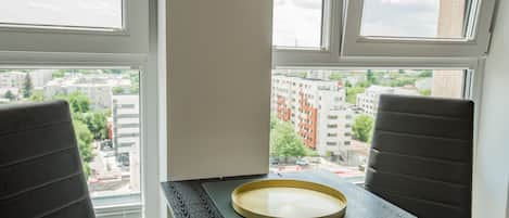 Signature Studio | In-room dining
