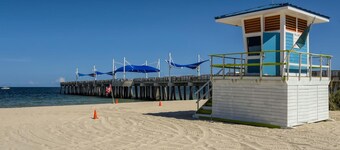 🌴🐠🍹Tropical Beachside Pool House! Live your best life!