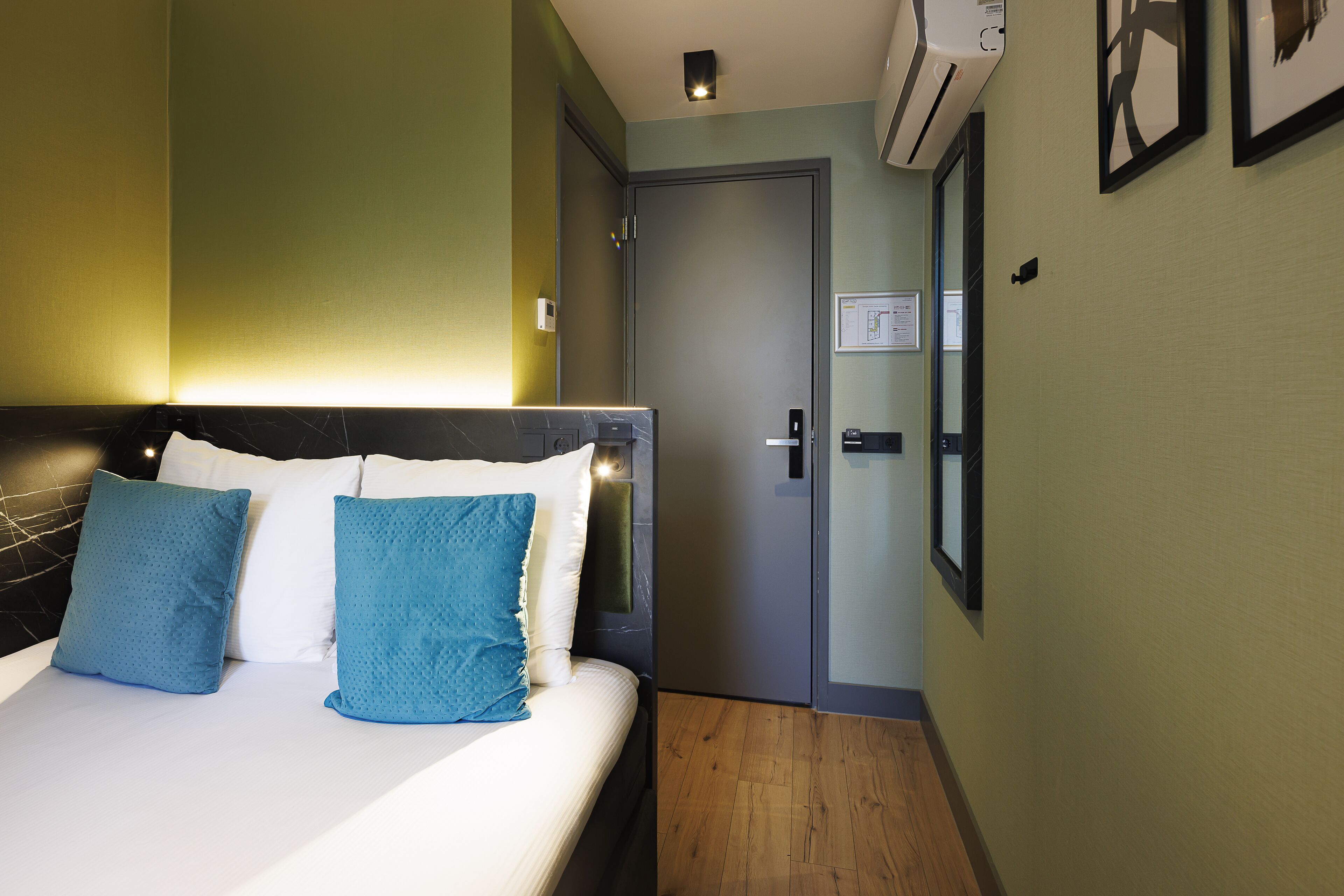 Photo - Ciao Papa Hotel Amsterdam Central Station