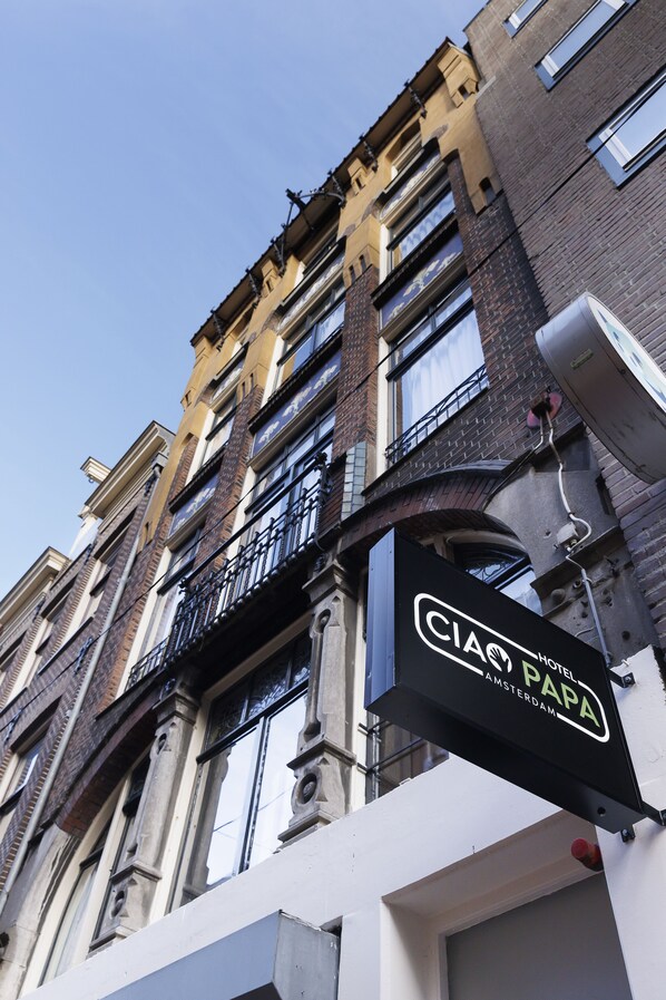 Facciata della struttura