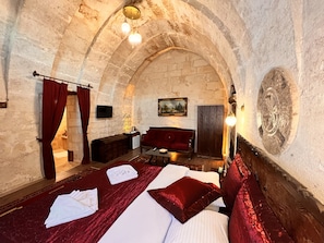 Kemer Oda / Kemer Room | Hypo-allergenic bedding, minibar, individually decorated - Shadow Cave House (Ürgüp)