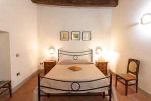 1 chambre, fer et planche à repasser, Wi-Fi, literie fournie