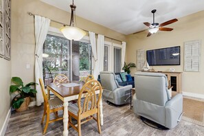 Dining - Ground-floor condo with patio, central AC, shared pool, & tennis (Miramar Beach)