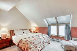 2 chambres, fer et planche à repasser, accès à Internet, literie fournie