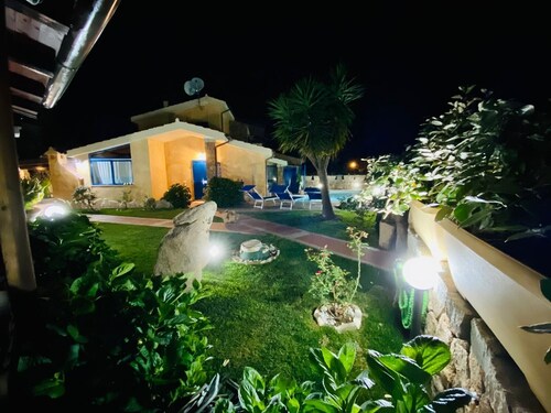 Villa Pavoncella Con Piscina