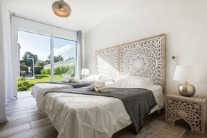 4 chambres, fer et planche à repasser, accès Internet, draps fournis