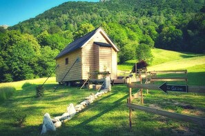 Cabane, salle de bains attenante, vue montagne | Jardin