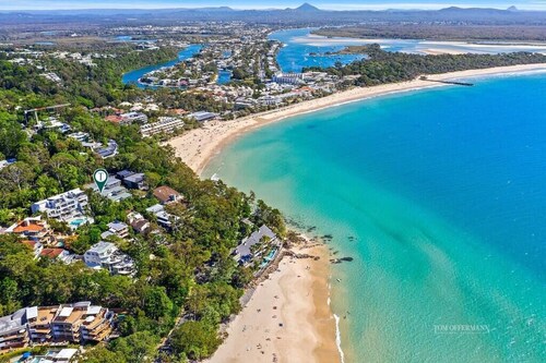 Seaviews Little Cove Beach Noosa 2BR 200m to beach