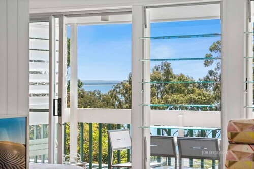 Seaviews Little Cove Beach Noosa 2BR 200m to beach