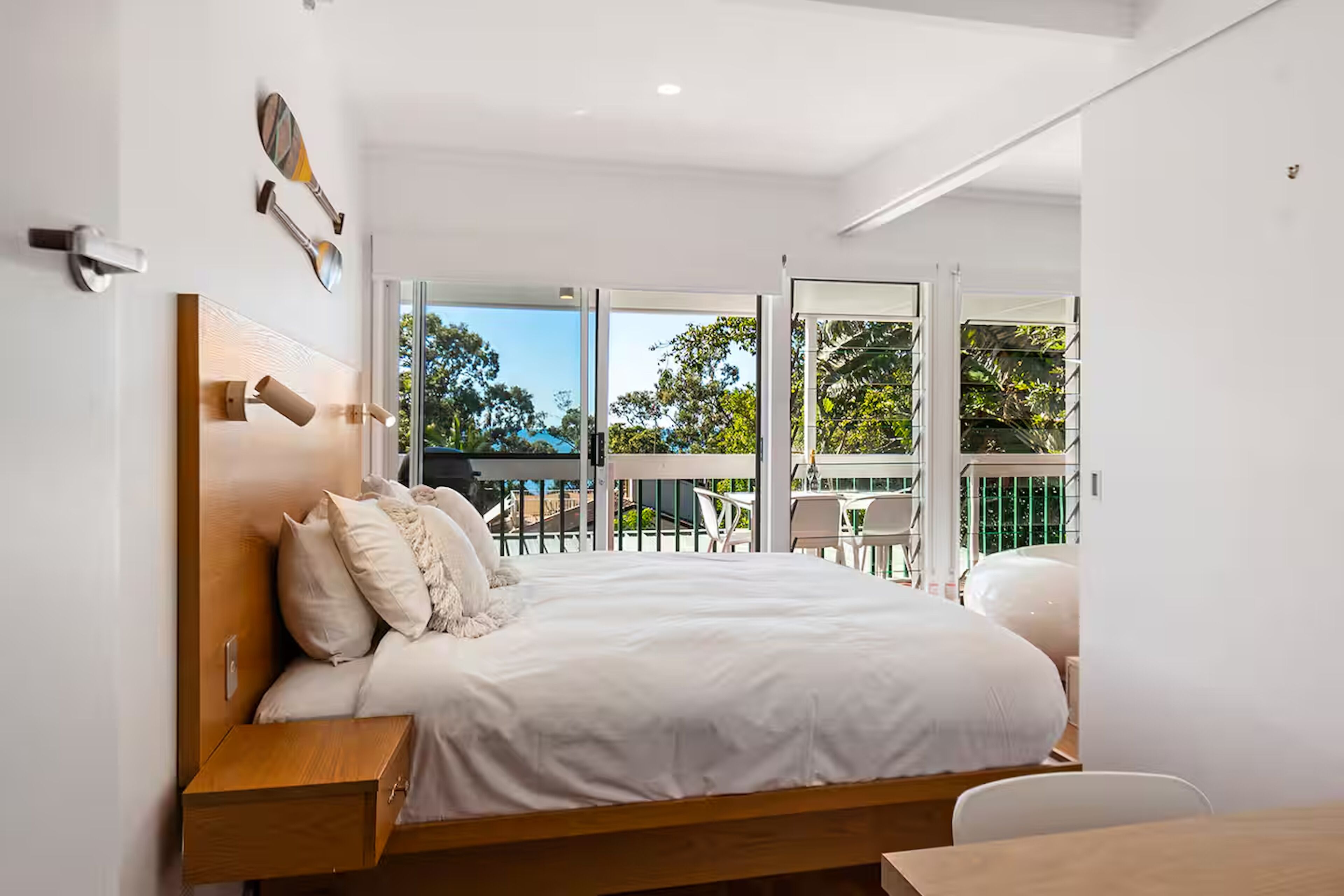 2 bedrooms, desk, iron/ironing board, travel cot