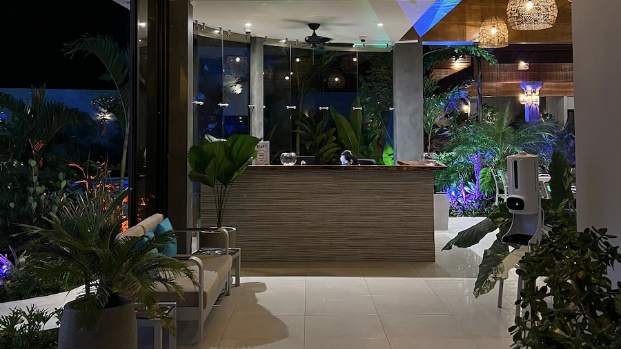 Hotel Naoz