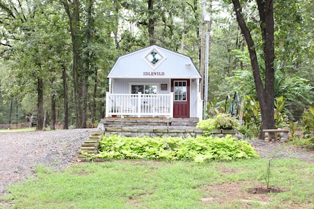 Exterior. Little House in the Pine Woods