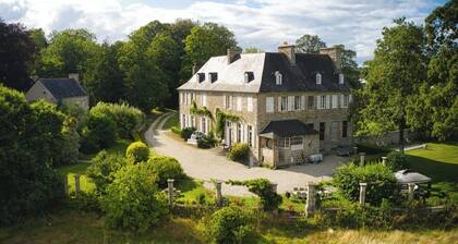 Roz Maria Estate – Manor & Large Gîte for 32, Ideal for Weddings & Seminars