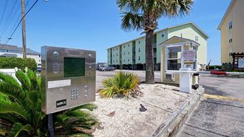 Enceinte de lâhĂ©bergement