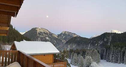 5-bedroom chalet with private sauna and stunning views