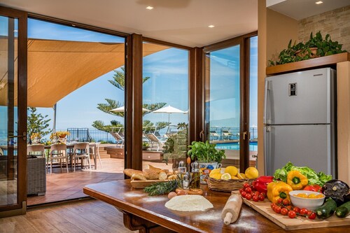 Villa Provenza 12+4, Emma Villas