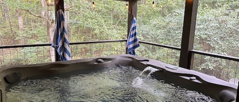 Bain à remous extérieur