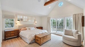 6 bedrooms, iron/ironing board, Internet, bed sheets - Serene Sag Harbor Retreat with Expansive Private Pool, Perfect for Groups... (Sag harbor)