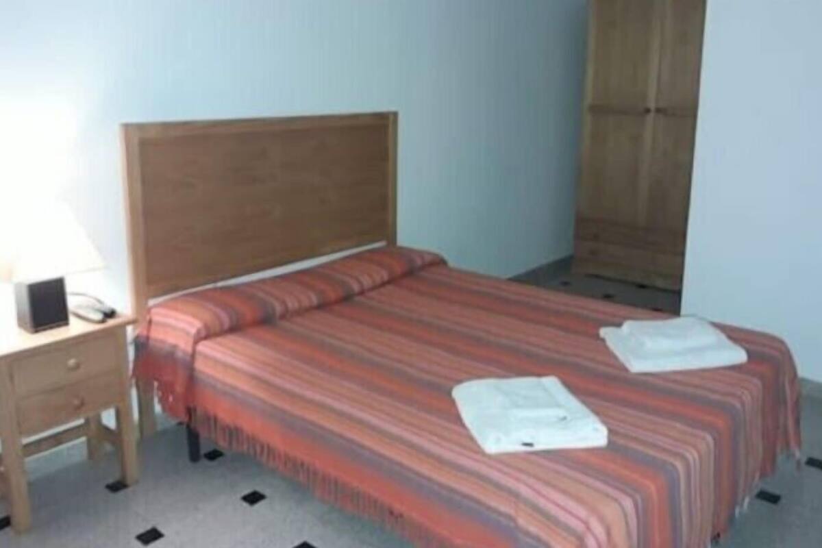 Basic Double Room, 1 Double Bed