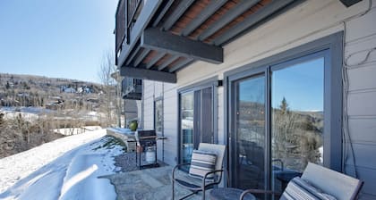 MY MOUNTAIN SHACK-Upscale Condo- Walk to Lifts-Mountain VIEW