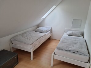 2 sovrum, strykjärn/strykbräda, gratis wi-fi och sängkläder