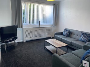 Smart TV - Toast Lettings | Cosy 3 bedroom home in Stockton on Tees  (Stockton-on-Tees)