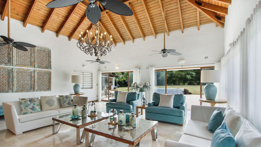 Luxurious 5-bdr villa at Casa de Campo