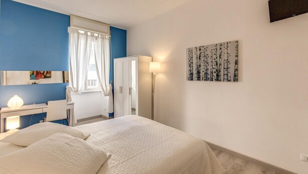 1 bedroom, internet, bed sheets - Double room with private bathroom (Roma)