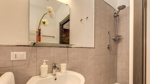 Towels - Double room with private bathroom (Roma)