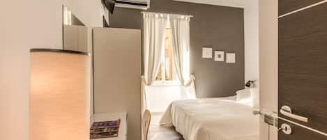 1 chambre, literie fournie