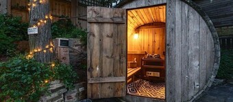 Luxury Designer Villa with hot tub and sauna