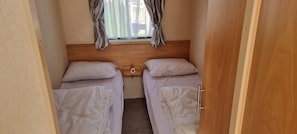 Apartment | 3 bedrooms, iron/ironing board, free WiFi - Lovely Caravan at Ingoldmells Just Behind Sealands (Skegness)