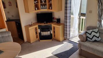 Apartment | Living room | Fireplace