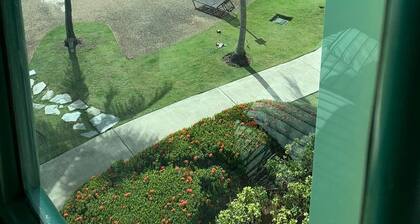 Aquatika A Cozy Garden *Pool View* Family-sized apartment