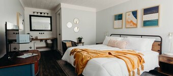 The Conner Room, The Lakeside Inn at Dale Hollow