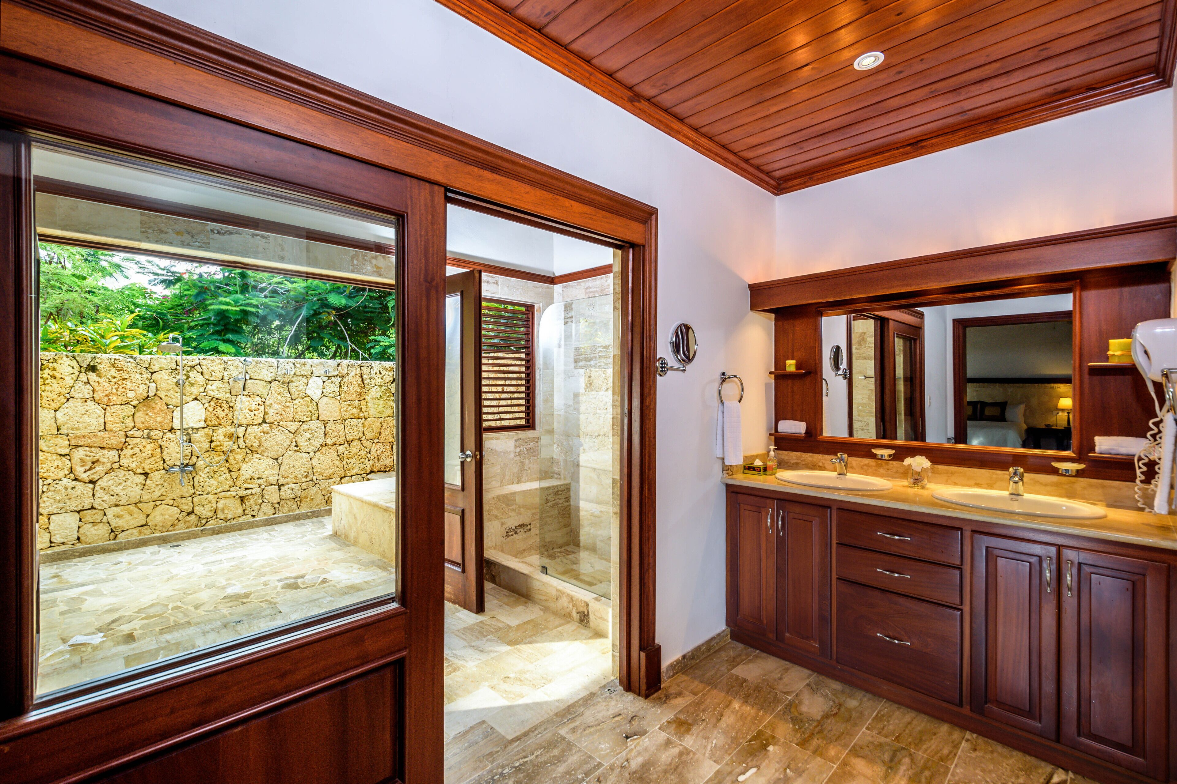 Family Villa | Bathroom