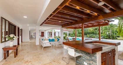Luxurious Casa de Campo Villa for up to 12 people