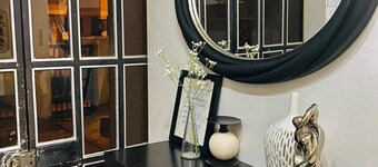 **Newly Renovated - 4BR AC, WIFI - Near Alabang