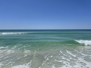 Liegestühle, Strandtücher