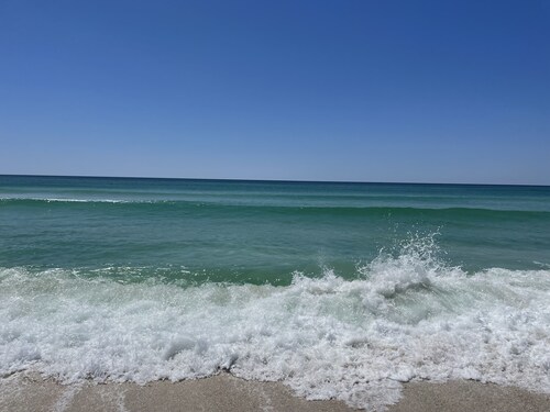 SAVE: Newer 4Br/3.5Ba Executive Beach Home Pool/Spa/Tanning ledge -sleeps 12