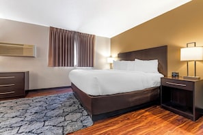 Suite, no fumadores | Escritorio y wifi gratis
