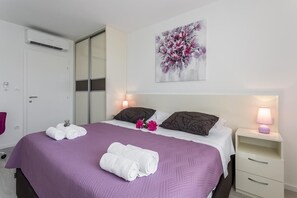 1 bedroom, in-room safe, free WiFi, bed sheets - Apartment in Podstrana-Sv.Martin with Seaview, Terrace, Air condition, WIFI (4777-1) (Podstrana)