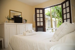 In-room safe, free WiFi, bed sheets - Pousada Casa da Praia de Buzios (Búzios)