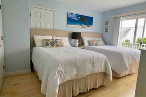 5 bedrooms, desk, iron/ironing board, free WiFi