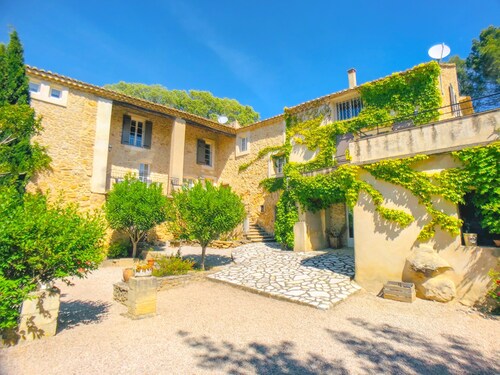 Mas Provence Gardoise ( Uzès) - swimming pool 12-6 m - 9 acres garden