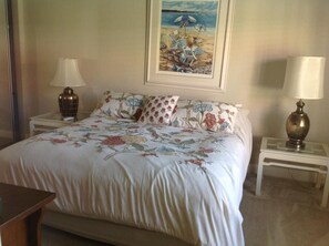 2 soverom, strykejern/-brett, wi-fi og sengetøy